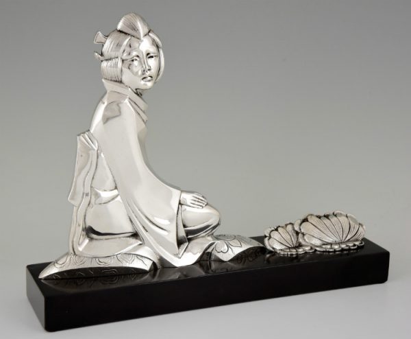 Art Deco silvered bronze Oriental lady with lotus flowers