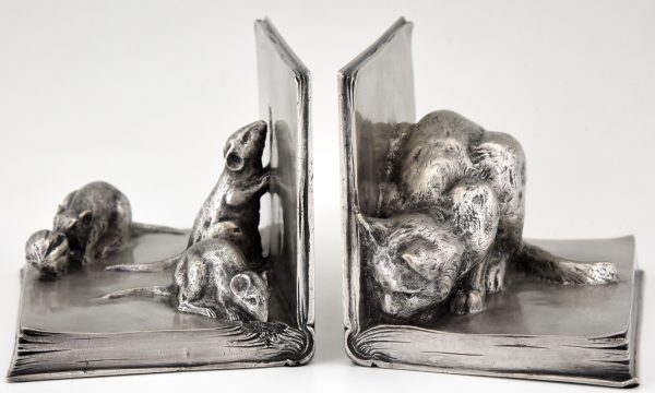 Art Deco bronze bookends, cat and mice on books