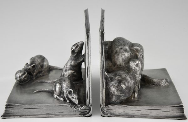 Art Deco bronzen boekensteunen kat en muizen op boeken