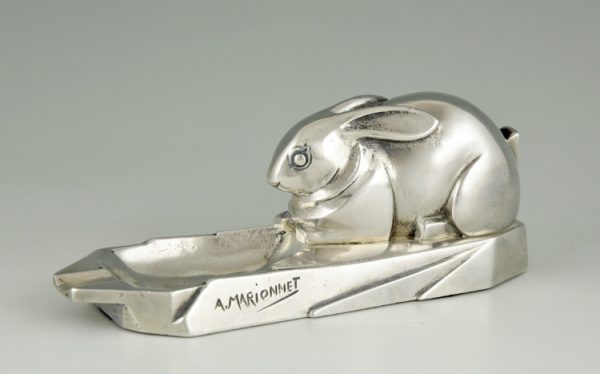 Art Deco verzilverd bronzen asbak met konijn