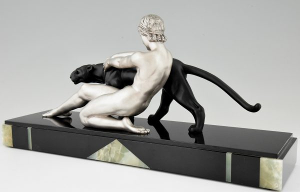 Sculpture Art Deco nue avec panthère