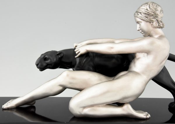 Sculpture Art Deco nue avec panthère