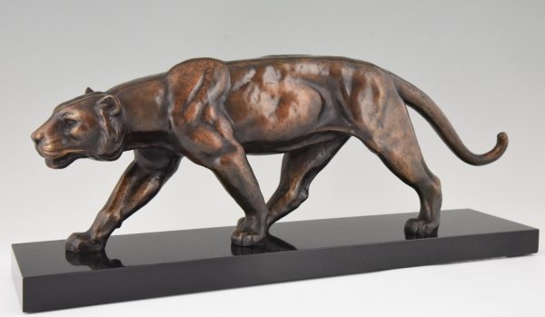 Art Deco bronze sculpture of a panther