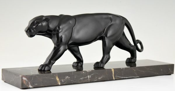 Art Deco beeld panter