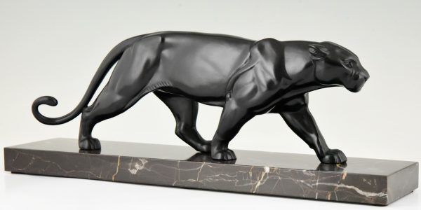 Art Deco beeld panter