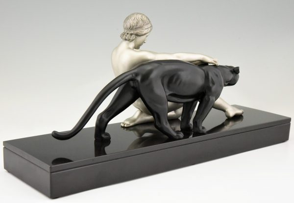 Art Deco sculpture femme nue et panthère