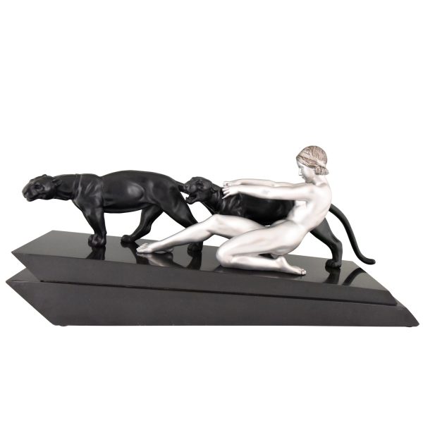 Art Deco Skulptur Frauenakt mit zwei Panther