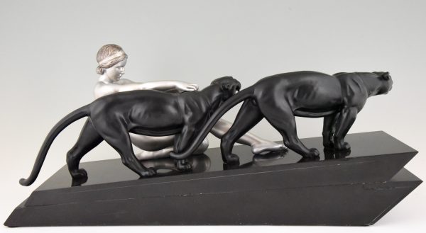 Art Deco sculpture nude with two panthers