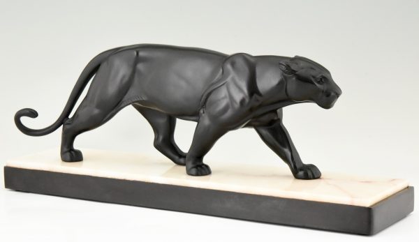 Art Deco sculpture of a panther