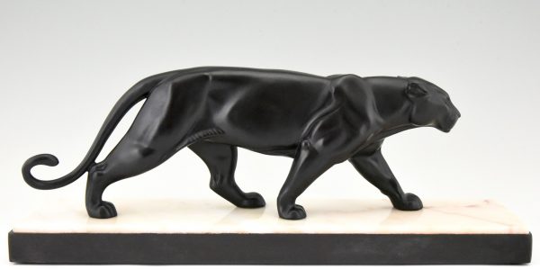 Art Deco sculpture of a panther