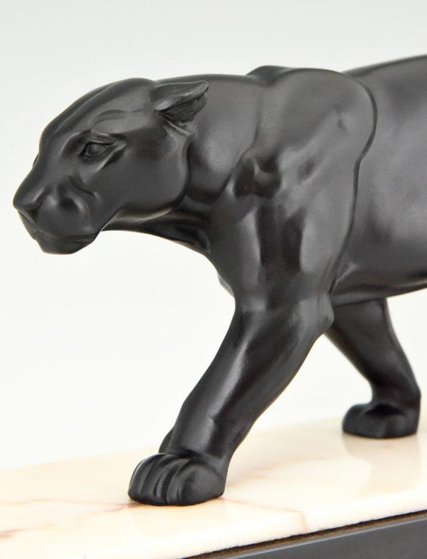 Art Deco sculpture of a panther