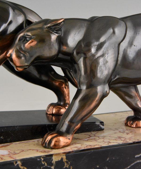 Art Deco sculpture of two panthers