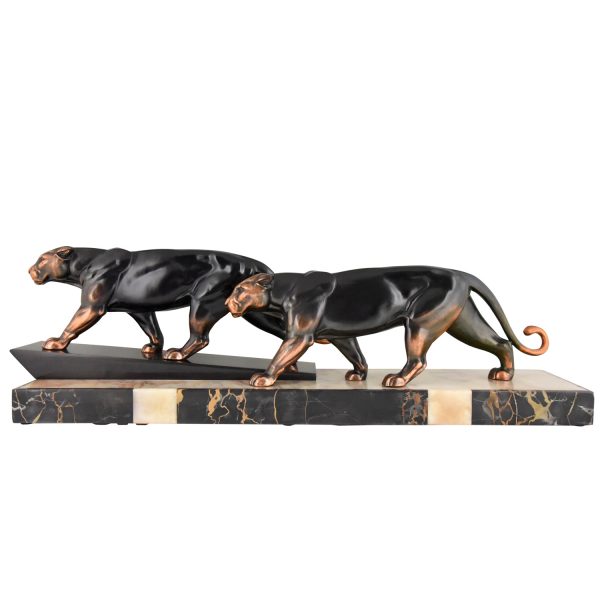 Art Deco sculpture of two panthers