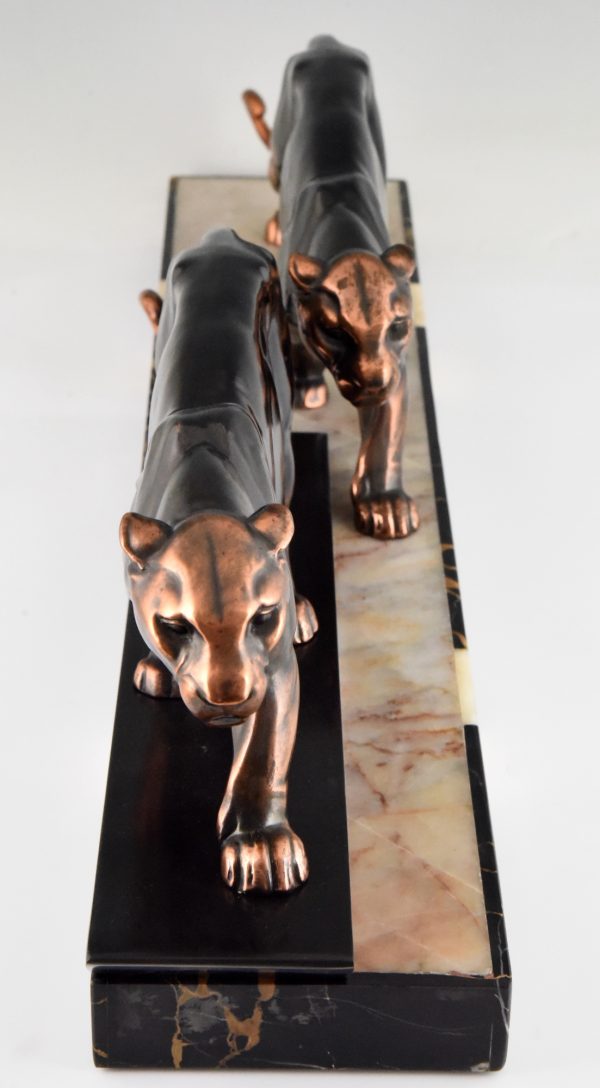 Art Deco sculpture of two panthers