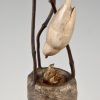 Art Deco bronzen sculptuur vogel op nest