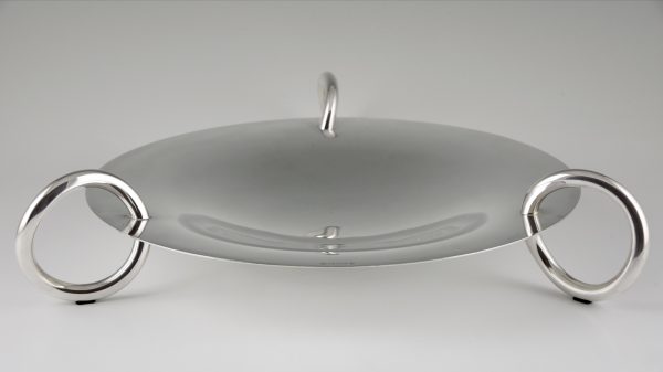 Modern silver plated center piece bowl.