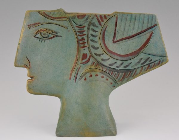Ceramic vase in the shape of a womans head.