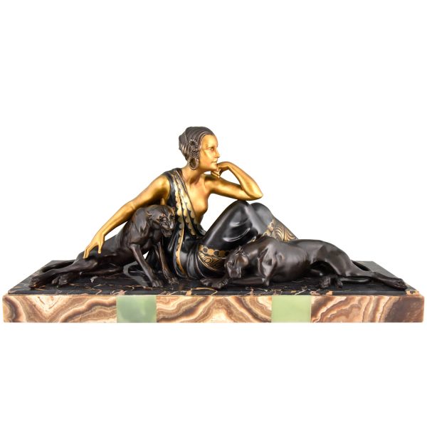 Art Deco sculptuur vrouw met twee panters goud