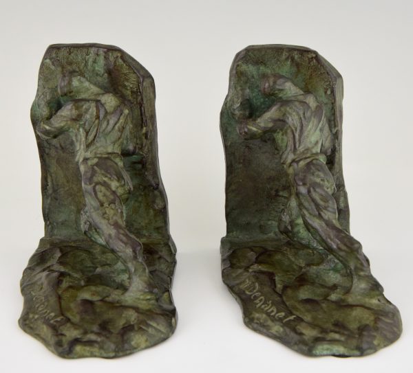 Art Deco bronze bookends pushing men