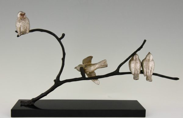 Art Deco sculpture en bronze 4 oiseaux sur une branche.