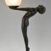 Art Deco Lampe Frauenakt mit Ball H. 66 cm / 26 inch.