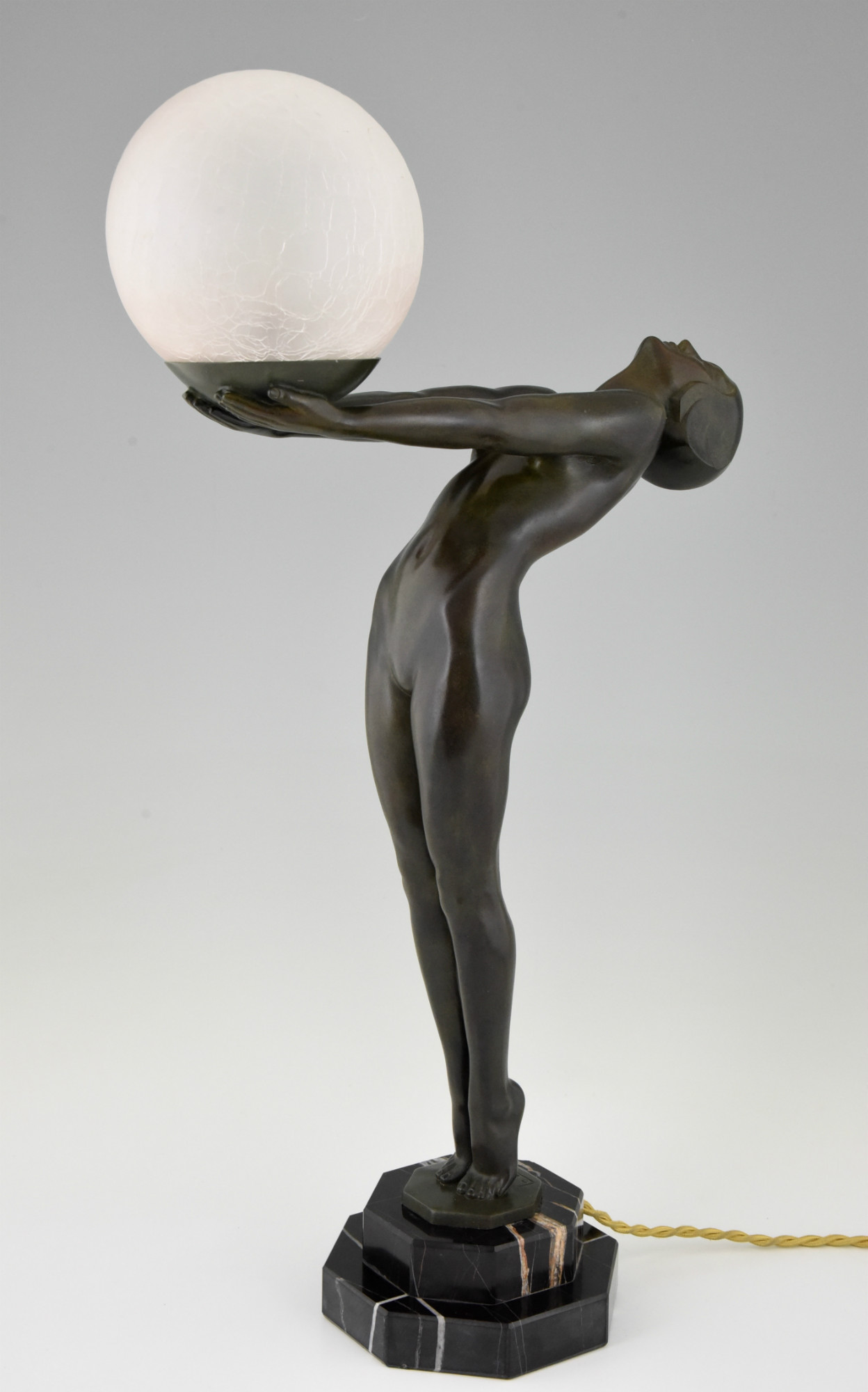 Vormen hoe vaak Begrip Art Deco lamp nude with ball H. 66 cm / 26 inch. - Deconamic