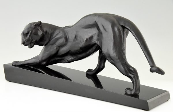 Art Deco panther sculpture.