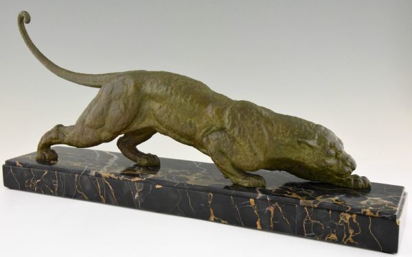 Art Deco panther sculpture.