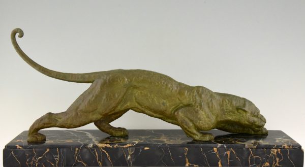 Art Deco panther sculpture.