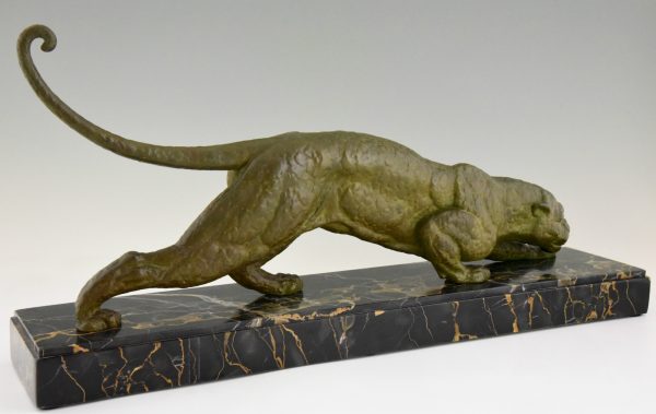 Art Deco panther sculpture.