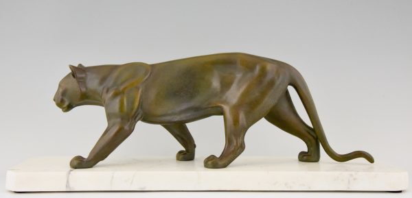 Art Deco sculpture of a panther