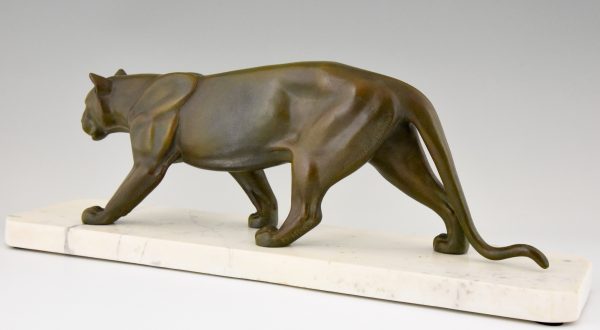 Art Deco sculpture of a panther