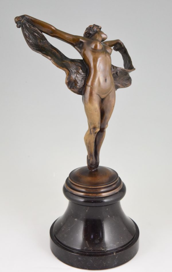 Art Nouveau bronze sculpture of a dancing nude.