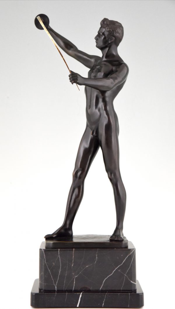 Art Deco bronze sculpture of a male nude fencer.