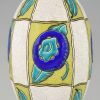 Art Deco Keramik Vase mit Blumen.