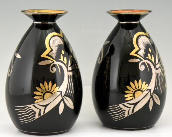 Paar Art Deco vazen in keramiek zwart, goud en zilver