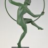 Art Deco sculptuur danseres met hoepel