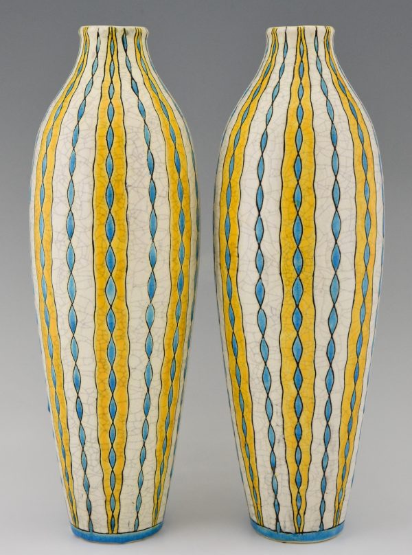 Paire Art Deco vases céramique jaune, bleu et blanc