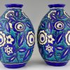 Paire de Art Deco vases en céramique fleurs sur fond blue