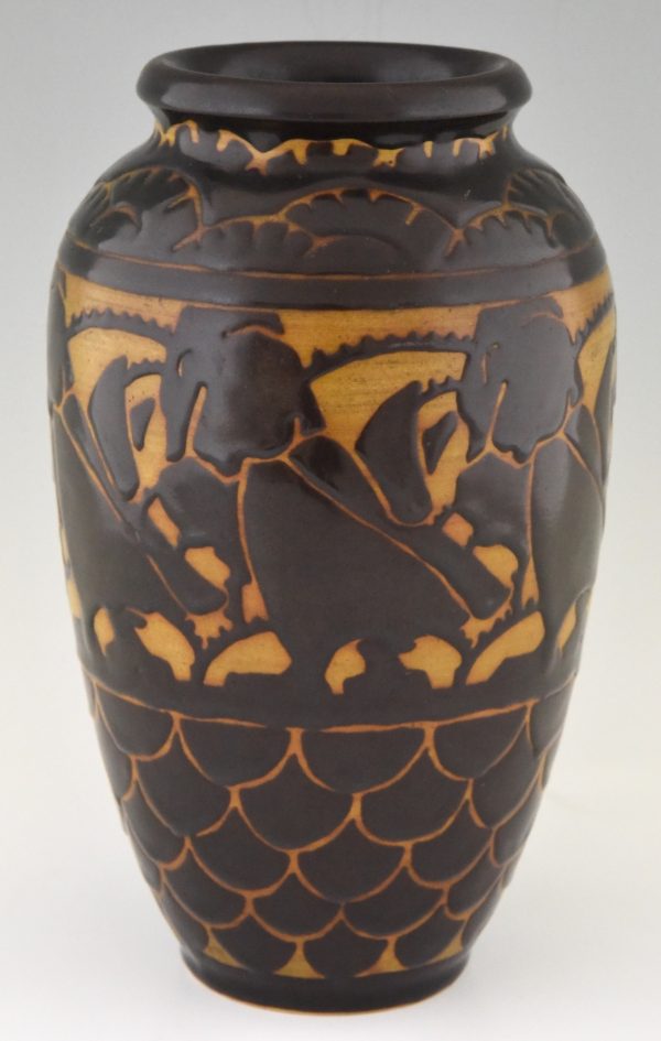 Art Deco Vase Keramik mit stilisierte Vögel.