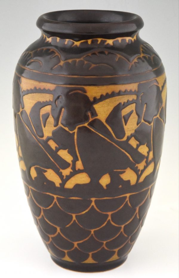 Art Deco Vase Keramik mit stilisierte Vögel.