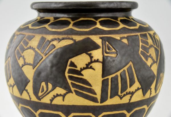 Art Deco vase with birds.