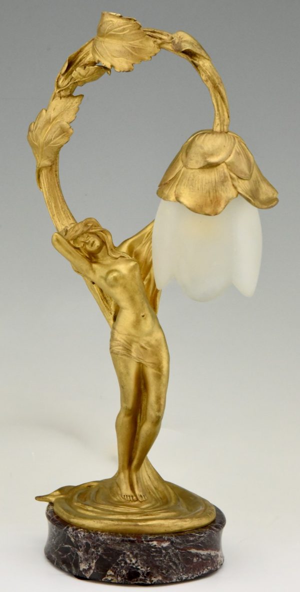 Art Nouveau verguld bronzen lamp naakte vrouw met bloem