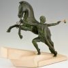 Art Deco sculptuur man met trompet en paard