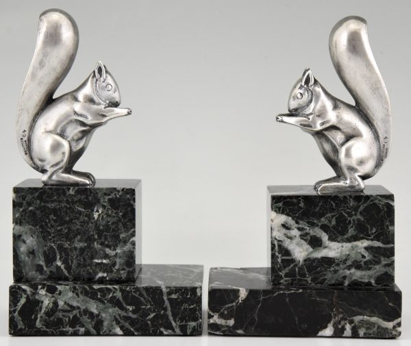 Art Deco verzilverd bronzen boekensteunen eekhoorn