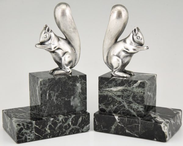 Art Deco verzilverd bronzen boekensteunen eekhoorn