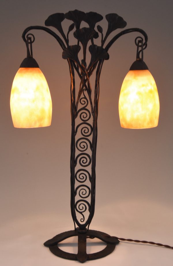 Art Deco Daum Lampe mit Schmiedeeiserner Fuss