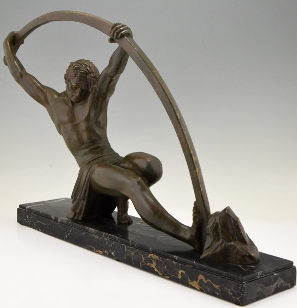 Art Deco bronze sculpture bending bar man l’age du bronze