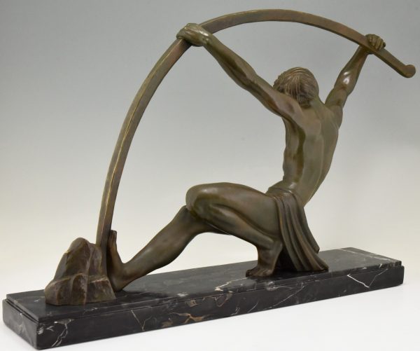 Art Deco sculpture en bronze “l’age du bronze” homme avec barre