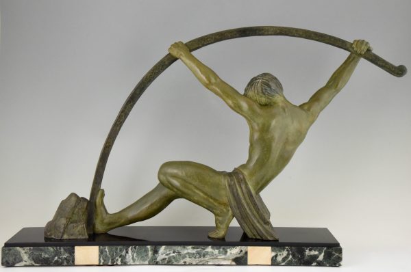 Art Deco sculpture “l’age du bronze” homme avec barre